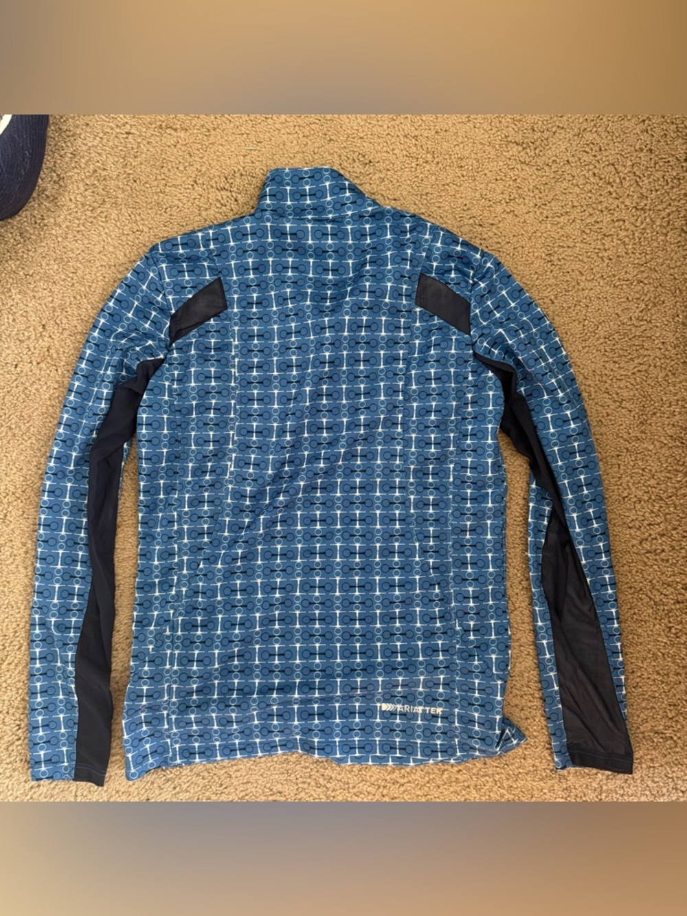 Ariat Medium Women’s Sun Shirt Small - Picture 3 of 3